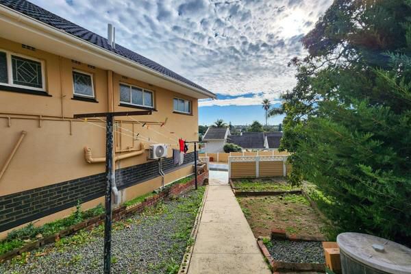 4 Bedroom Property for Sale in Amalinda Eastern Cape